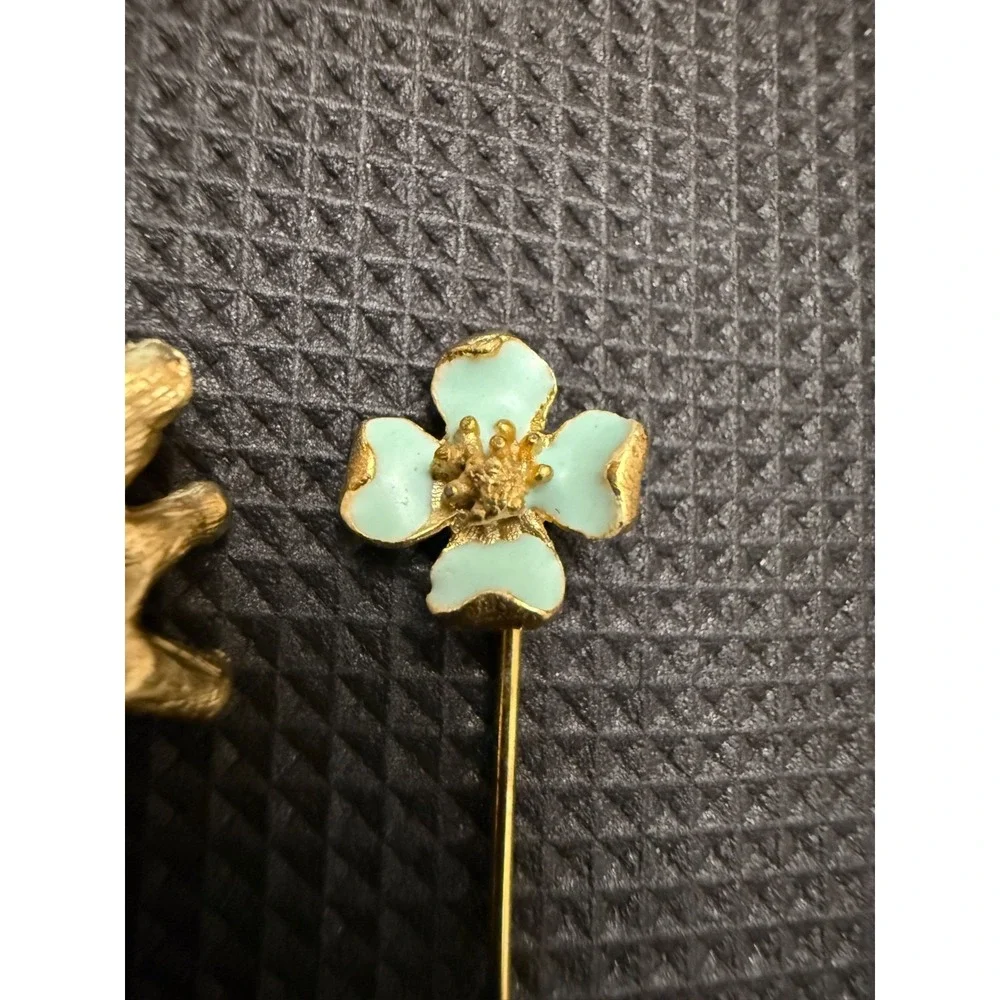 Vintage Hat Pins set. Gold tone. READ